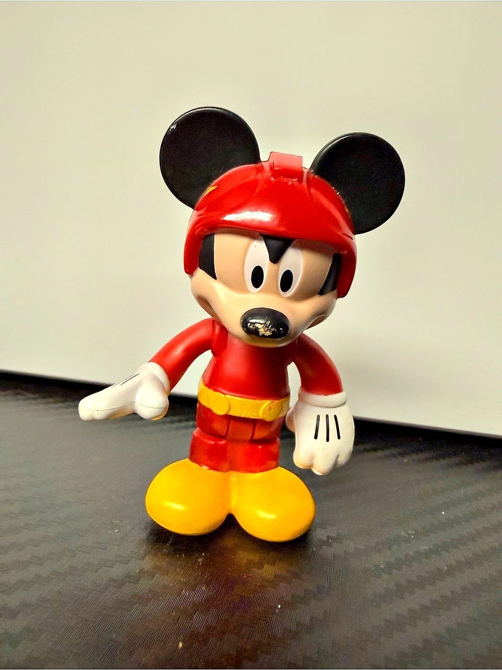 MICKEY & THE ROADSTER RACERS - Racer Mickey Figure 3"
